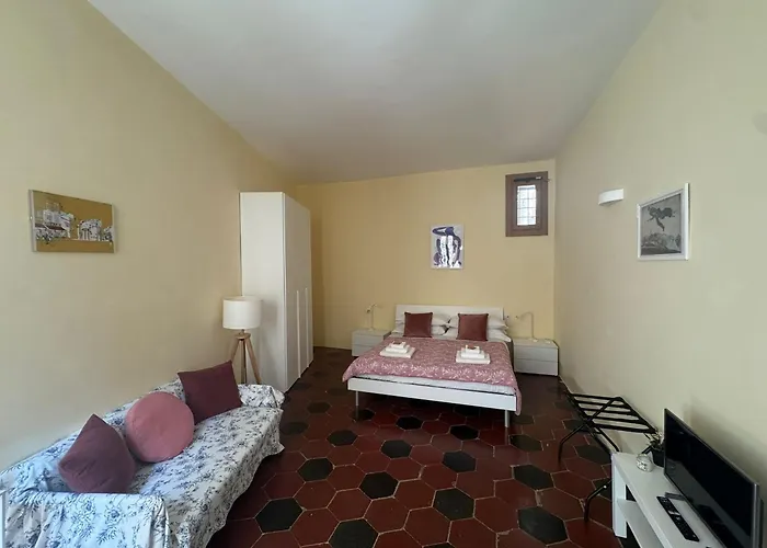 Le Due Torri in Rione Monti